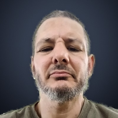 Portrait of Scott Sloss